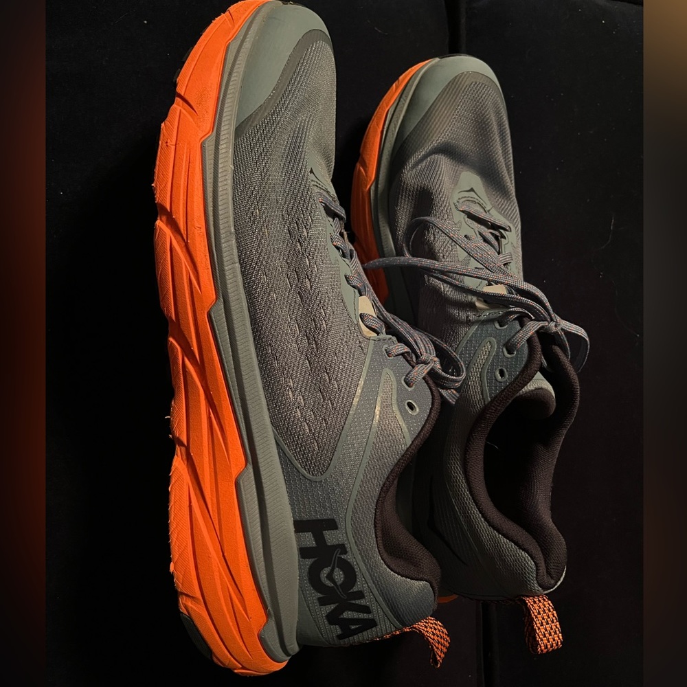 Hoka One One Challenger ATR 6